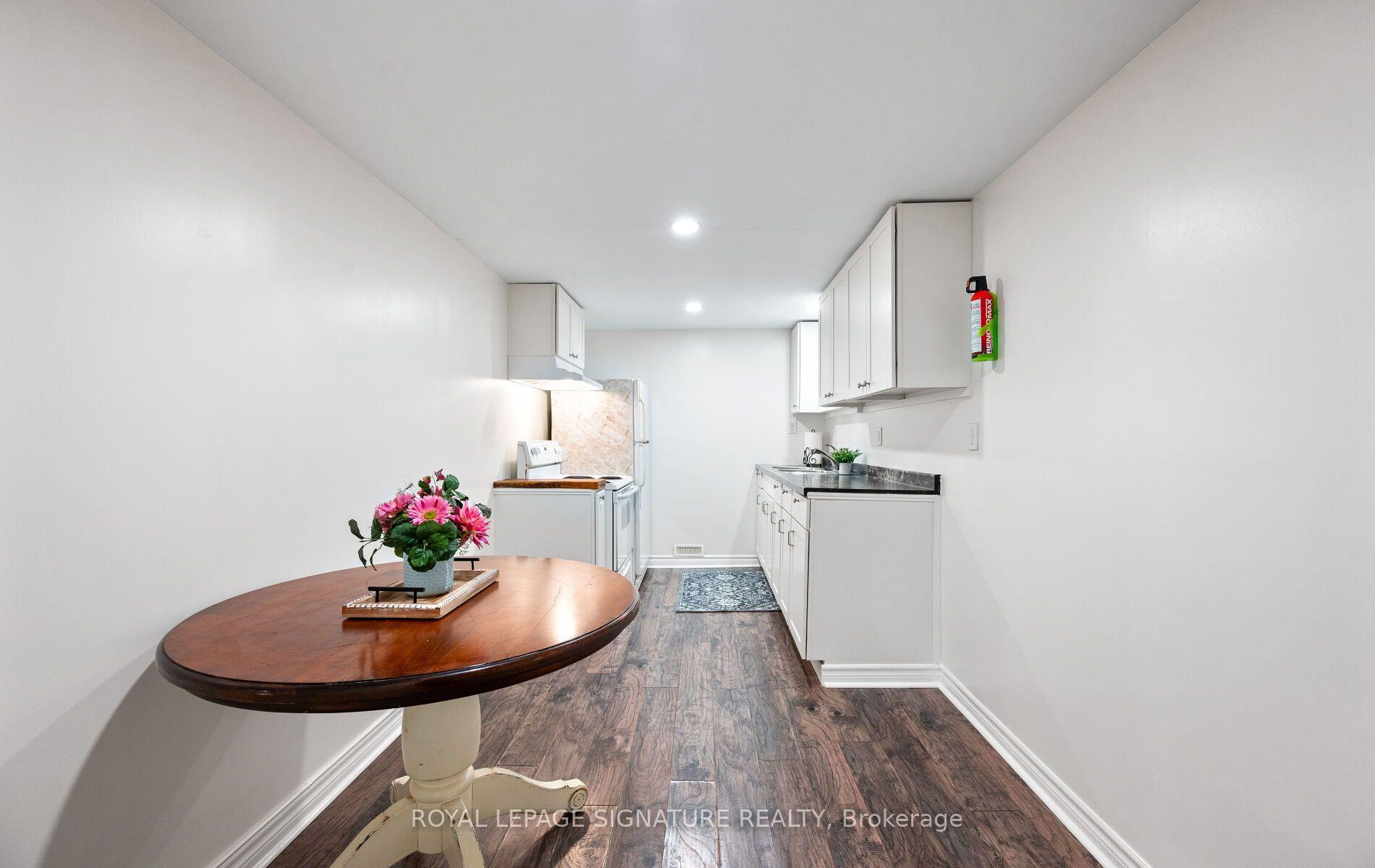 Photo 33 of 42 Shieldmark Crescent, Markham, Royal Orchard — HOMEH