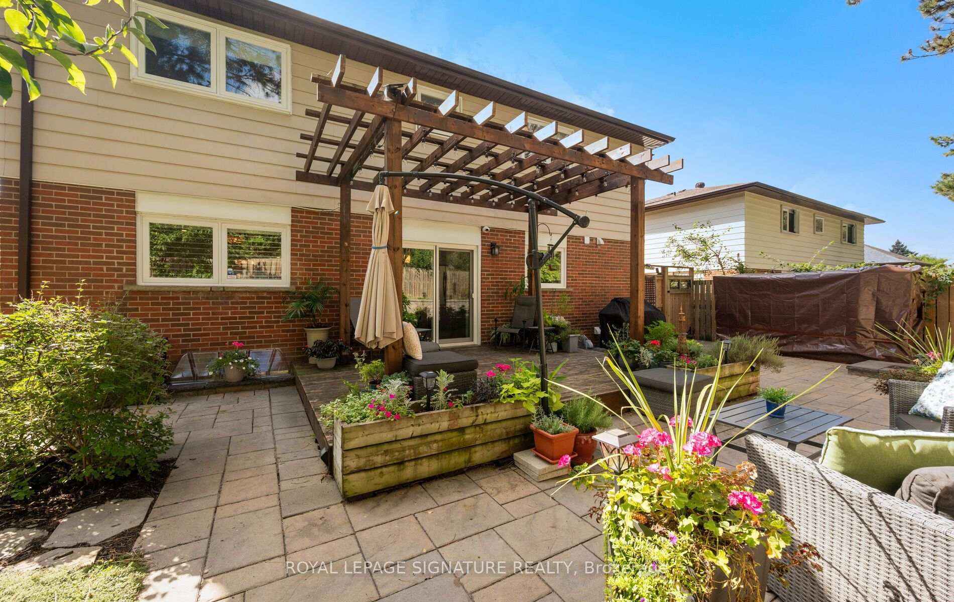 Photo 37 of 42 Shieldmark Crescent, Markham, Royal Orchard — HOMEH