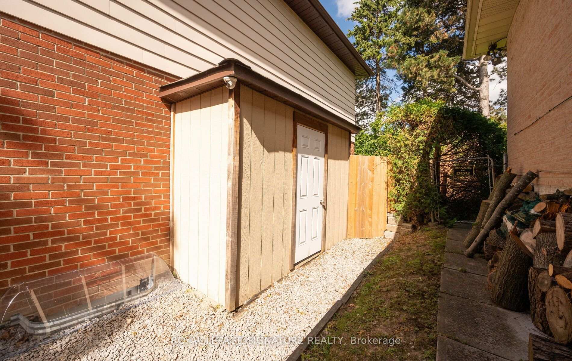 Photo 38 of 42 Shieldmark Crescent, Markham, Royal Orchard — HOMEH