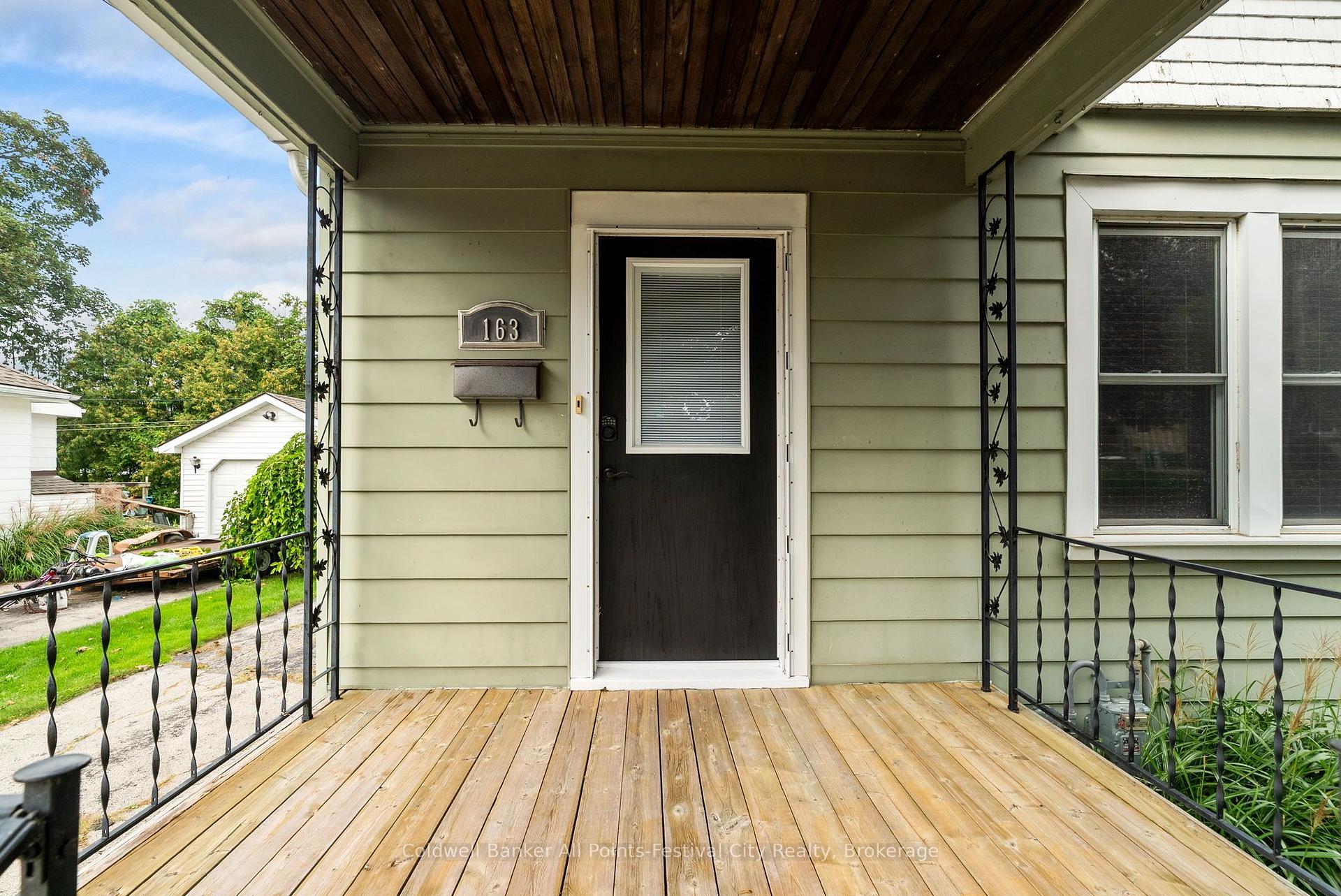 Photo 6 of 163 Brock Street, Goderich, Goderich (Town) — HOMEH