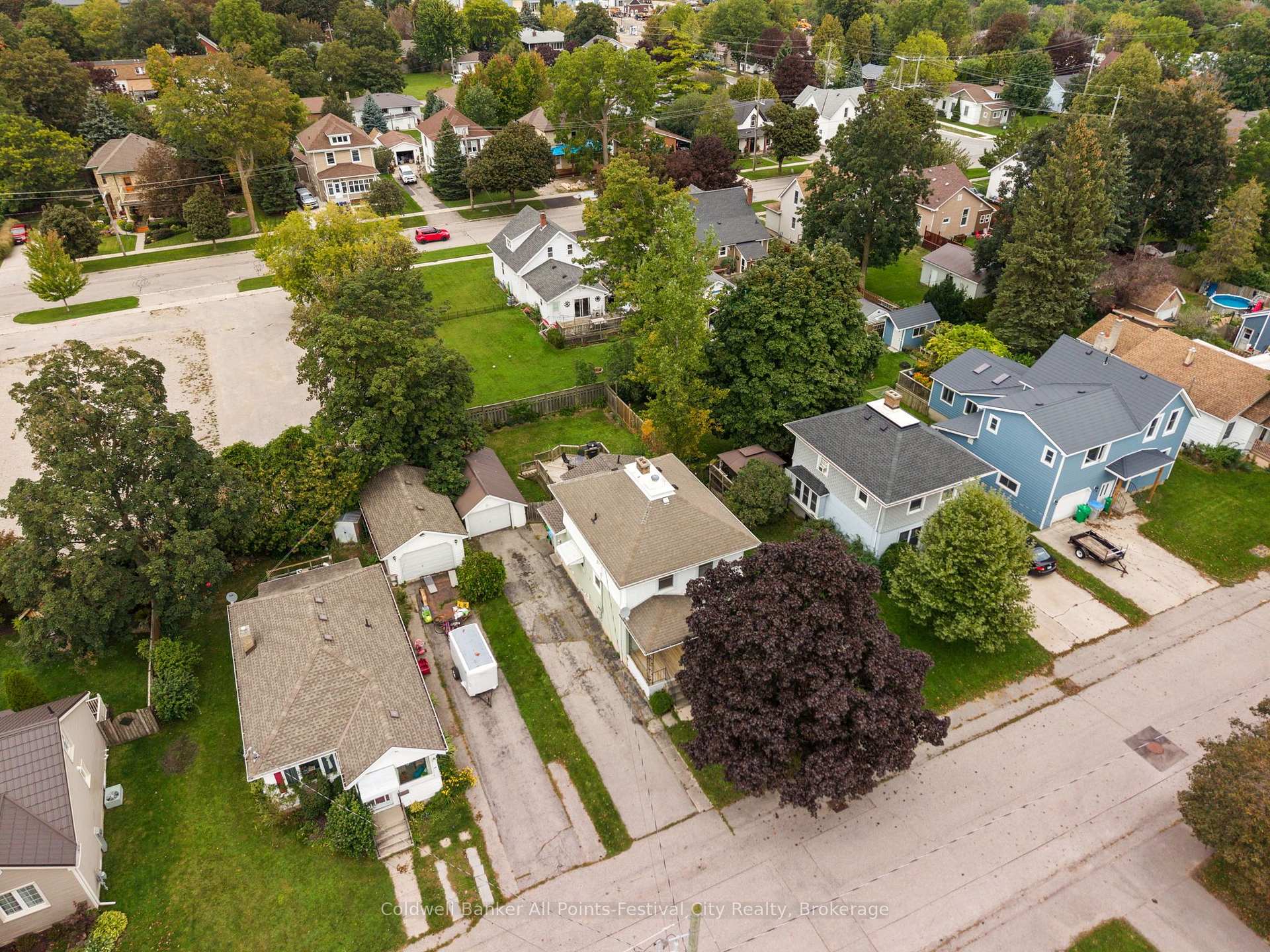 Photo 37 of 163 Brock Street, Goderich, Goderich (Town) — HOMEH