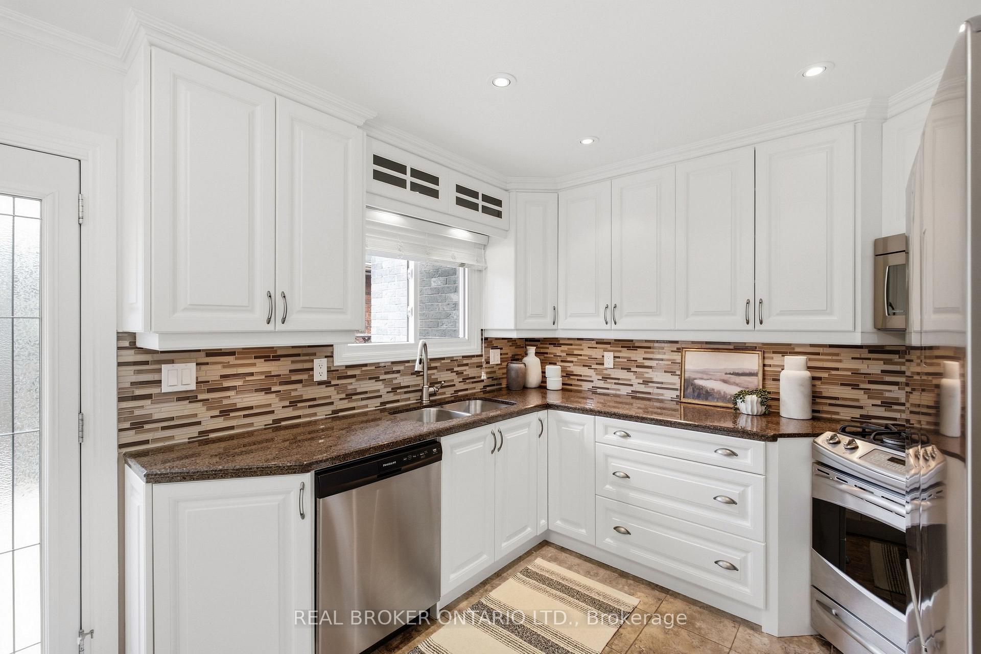 Photo 9 of 1249 Thorpe Road, Burlington, Brant — HOMEH