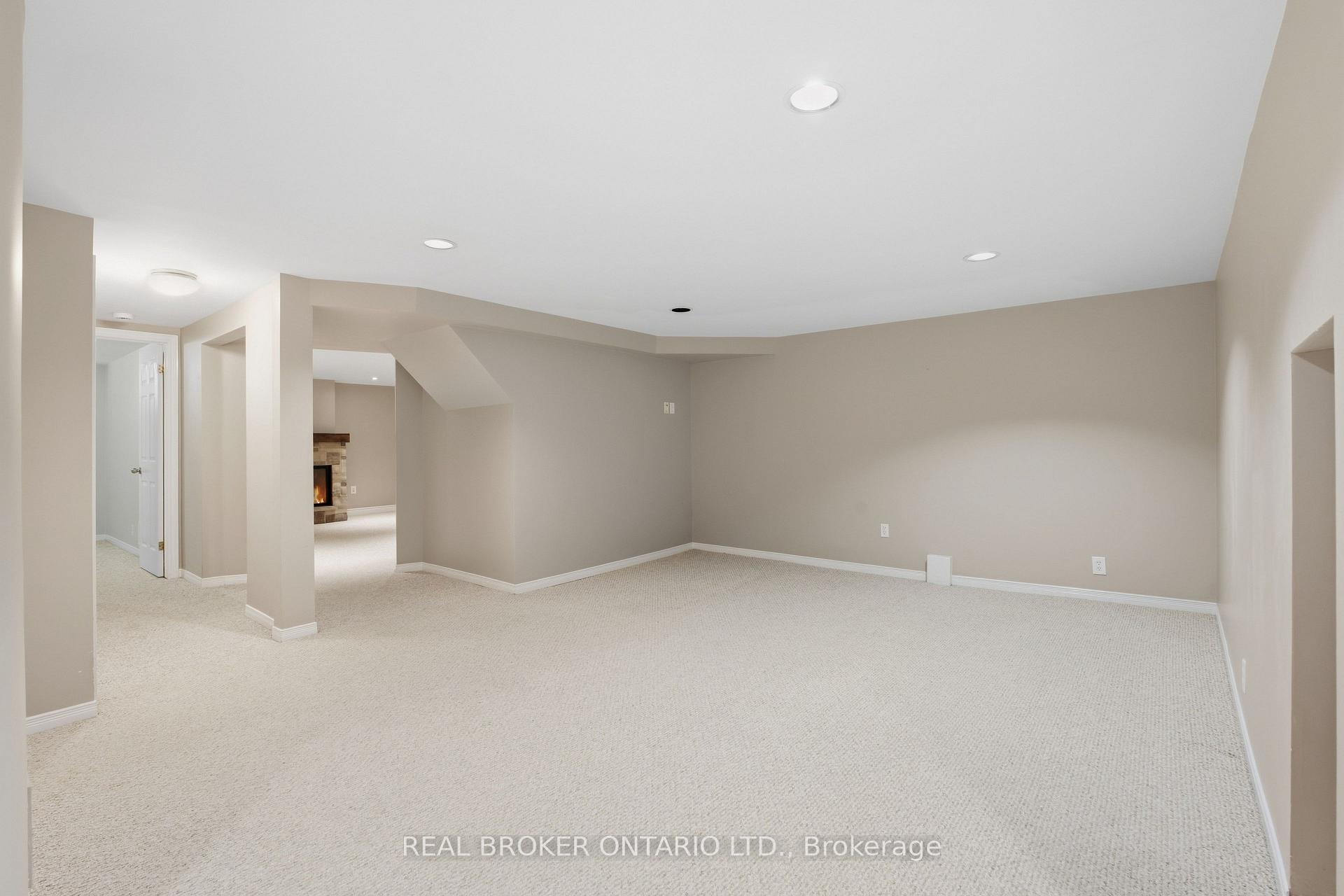 Photo 24 of 1249 Thorpe Road, Burlington, Brant — HOMEH