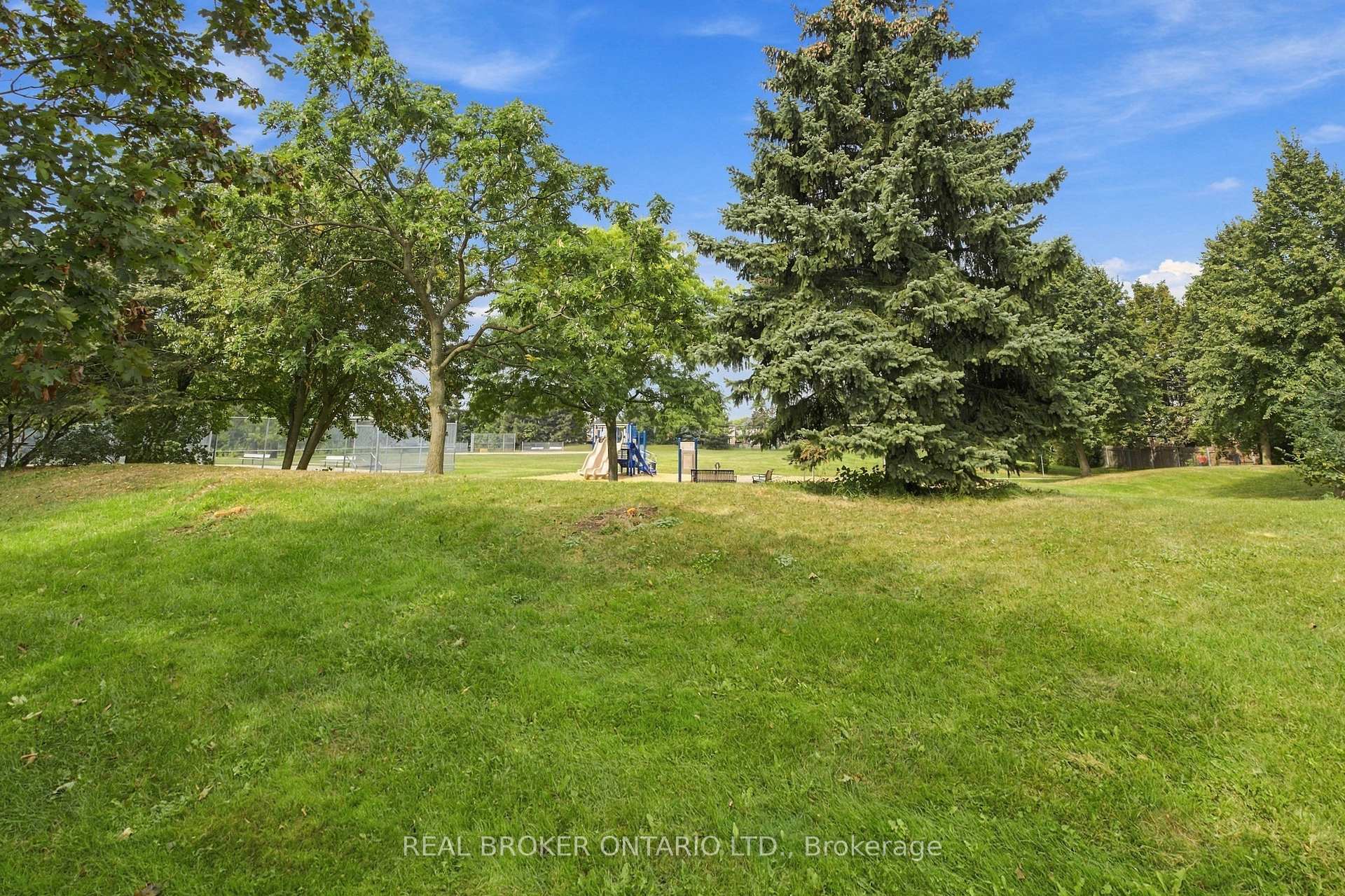Photo 30 of 1249 Thorpe Road, Burlington, Brant — HOMEH
