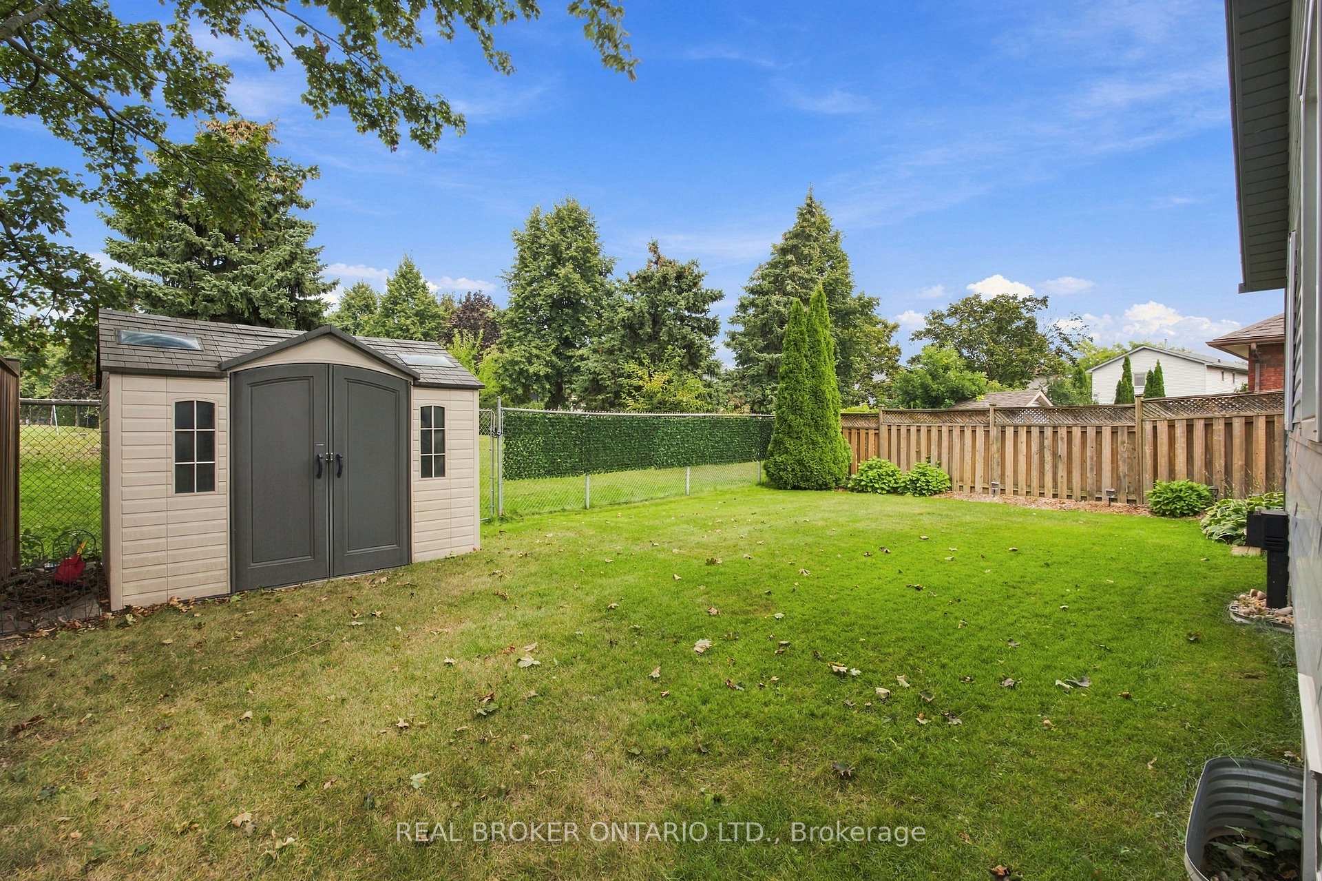 Photo 32 of 1249 Thorpe Road, Burlington, Brant — HOMEH