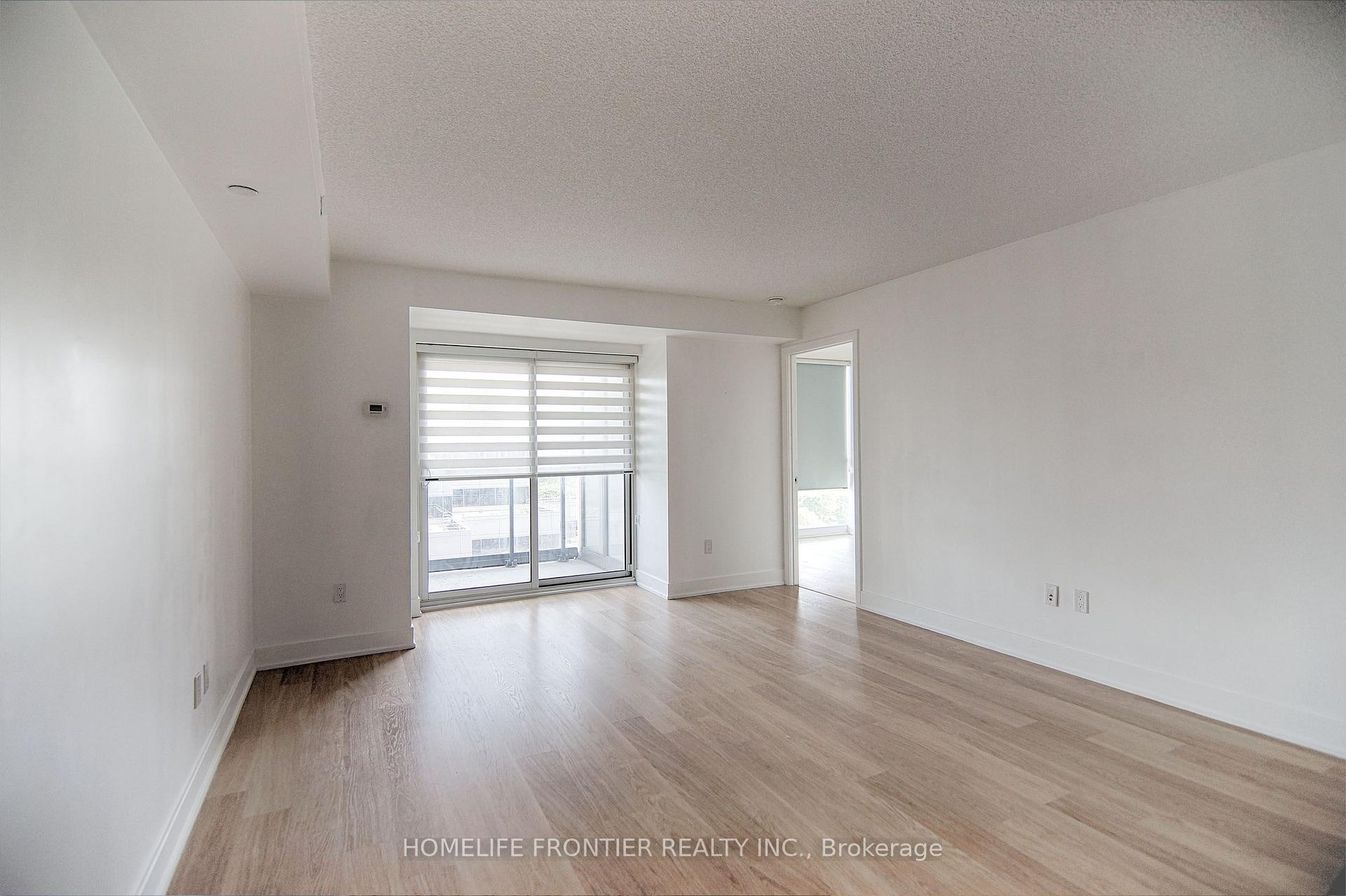 Photo 3 of Unit 904, 88 Sheppard Avenue E, North York, Willowdale East — HOMEH