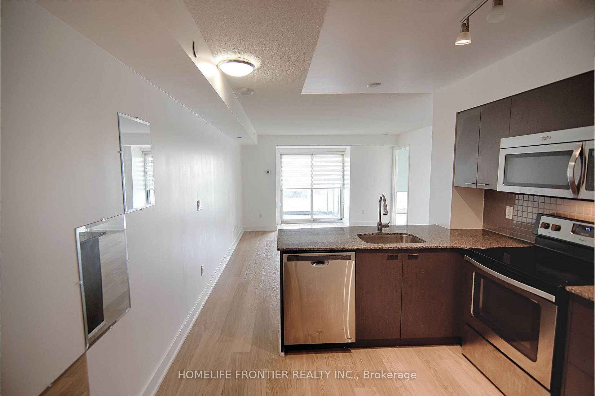 Photo 6 of Unit 904, 88 Sheppard Avenue E, North York, Willowdale East — HOMEH