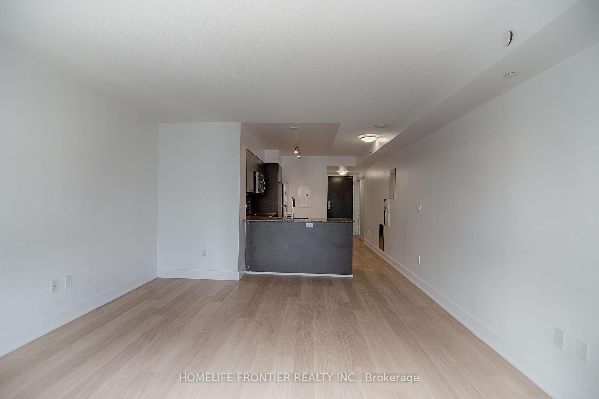 Photo 8 of Unit 904, 88 Sheppard Avenue E, North York, Willowdale East — HOMEH