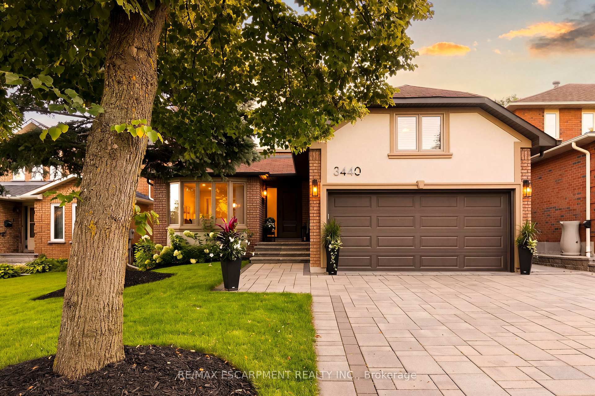 Photo 2 of 3440 Marmac Crescent, Mississauga, Erin Mills — HOMEH