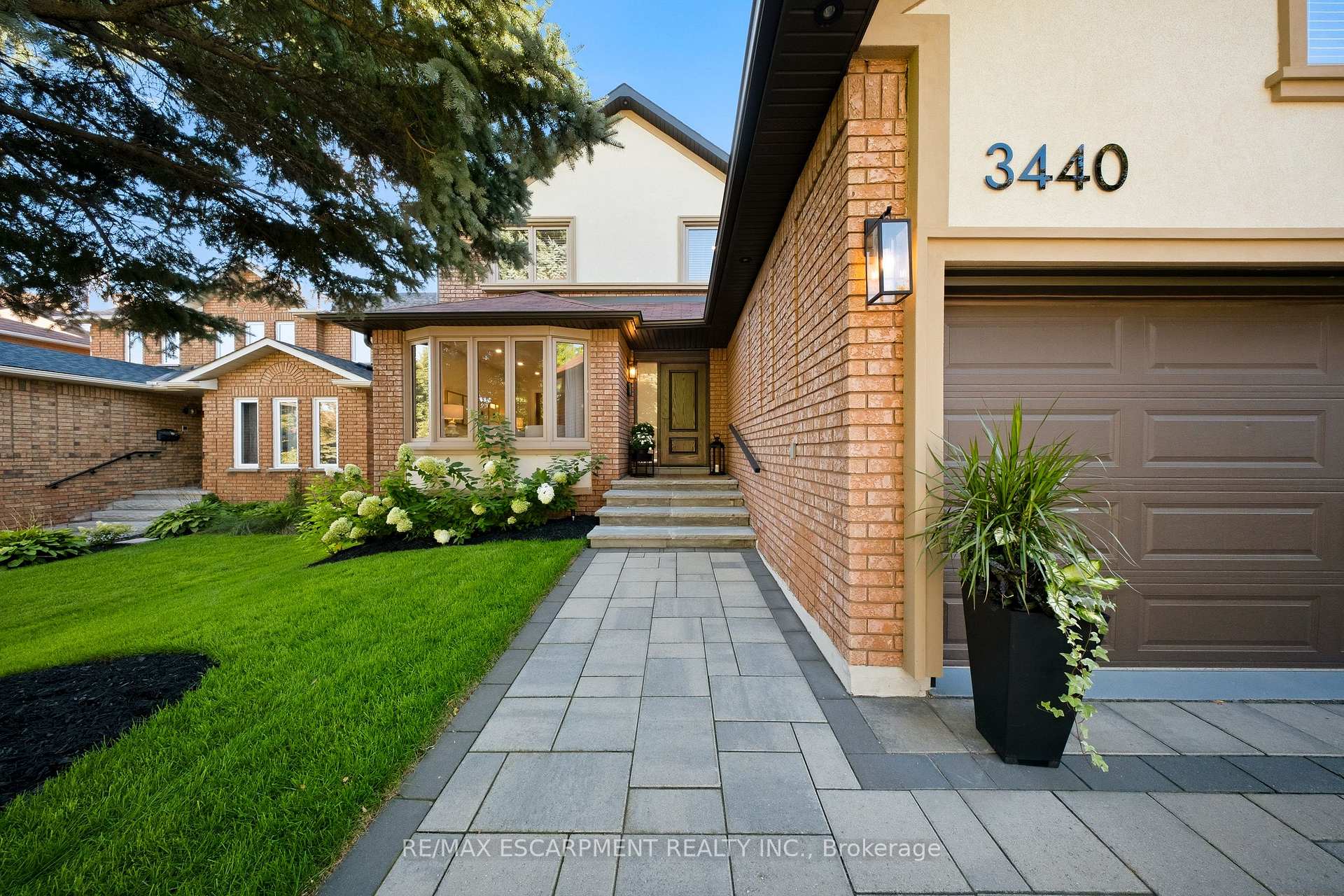 Photo 3 of 3440 Marmac Crescent, Mississauga, Erin Mills — HOMEH