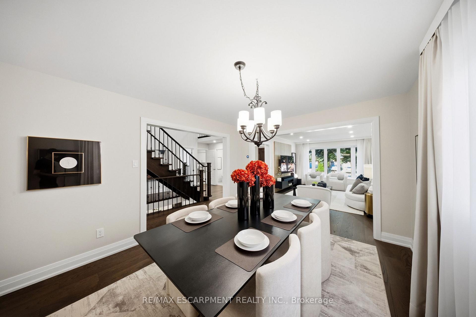 Photo 10 of 3440 Marmac Crescent, Mississauga, Erin Mills — HOMEH