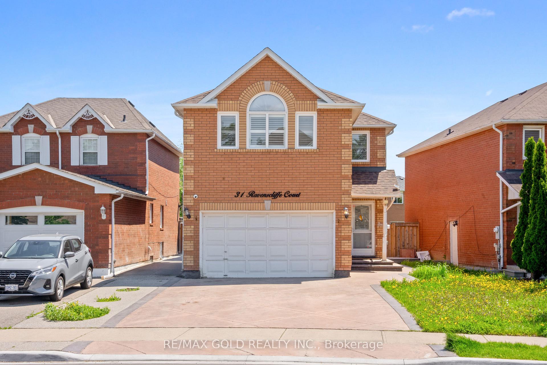 Photo 2 of 31 Ravenscliffe Court, Brampton, Northwood Park — HOMEH