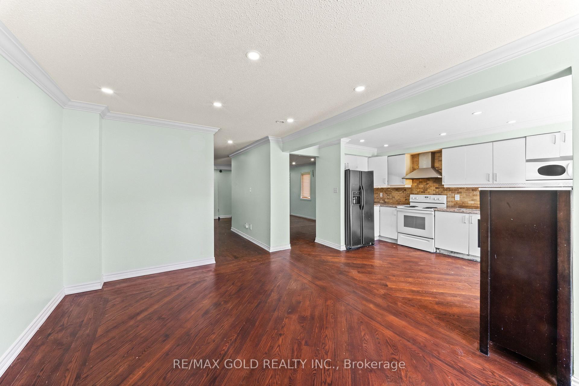 Photo 14 of 31 Ravenscliffe Court, Brampton, Northwood Park — HOMEH