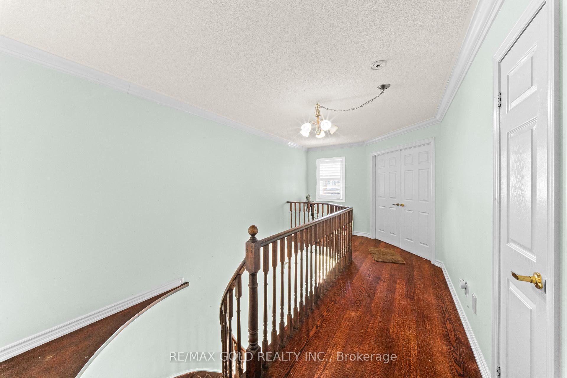 Photo 16 of 31 Ravenscliffe Court, Brampton, Northwood Park — HOMEH