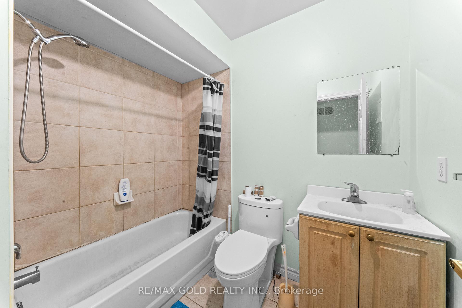 Photo 22 of 31 Ravenscliffe Court, Brampton, Northwood Park — HOMEH
