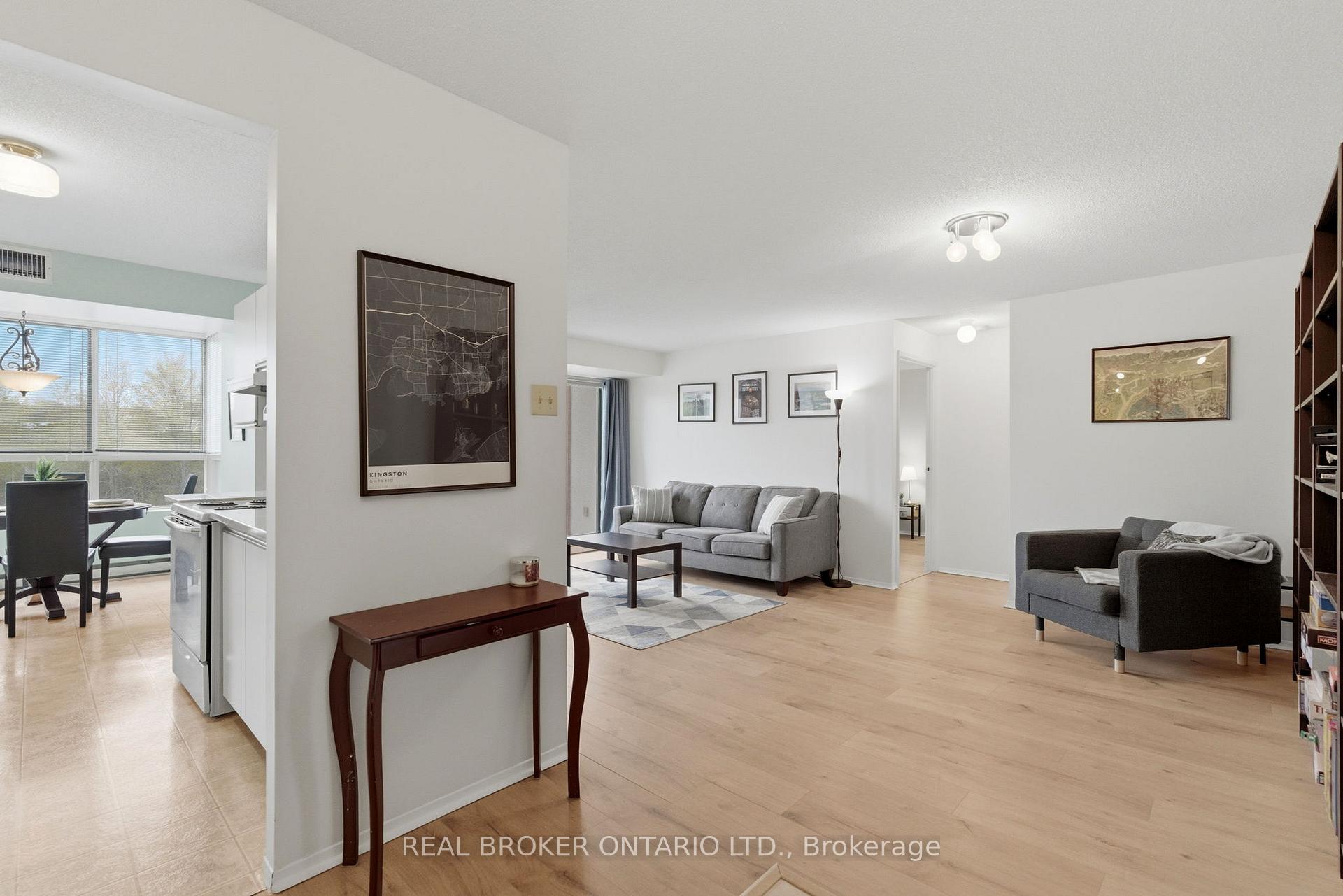 Photo 10 of Unit 215, 30 Blue Springs Drive, Waterloo, Colonial Acres — HOMEH