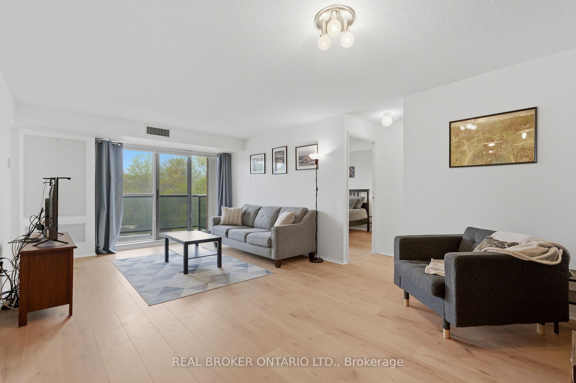 Photo 18 of Unit 215, 30 Blue Springs Drive, Waterloo, Colonial Acres — HOMEH