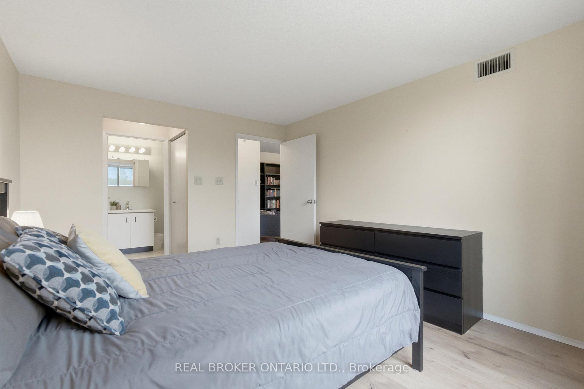 Photo 25 of Unit 215, 30 Blue Springs Drive, Waterloo, Colonial Acres — HOMEH