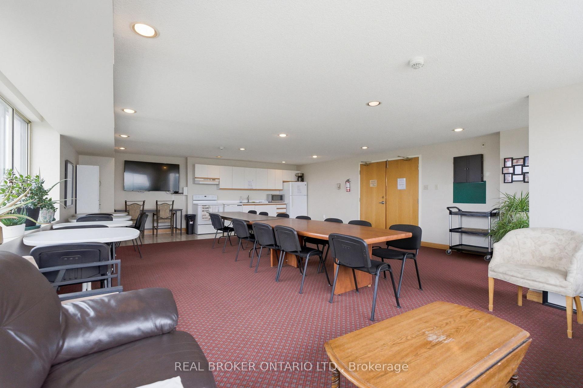 Photo 40 of Unit 215, 30 Blue Springs Drive, Waterloo, Colonial Acres — HOMEH