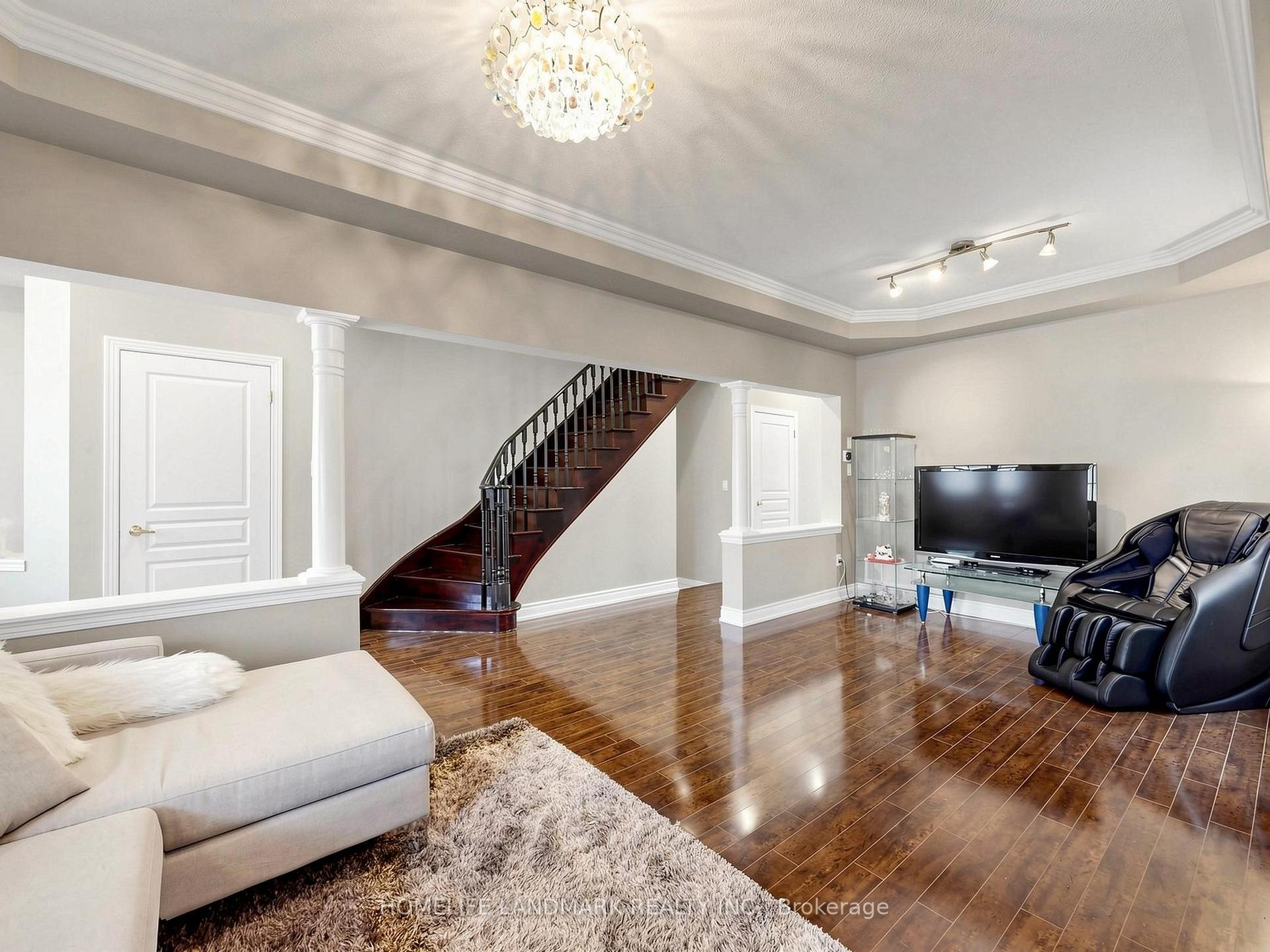Photo 6 of 35 Sanderson Road, Markham, Cachet — HOMEH