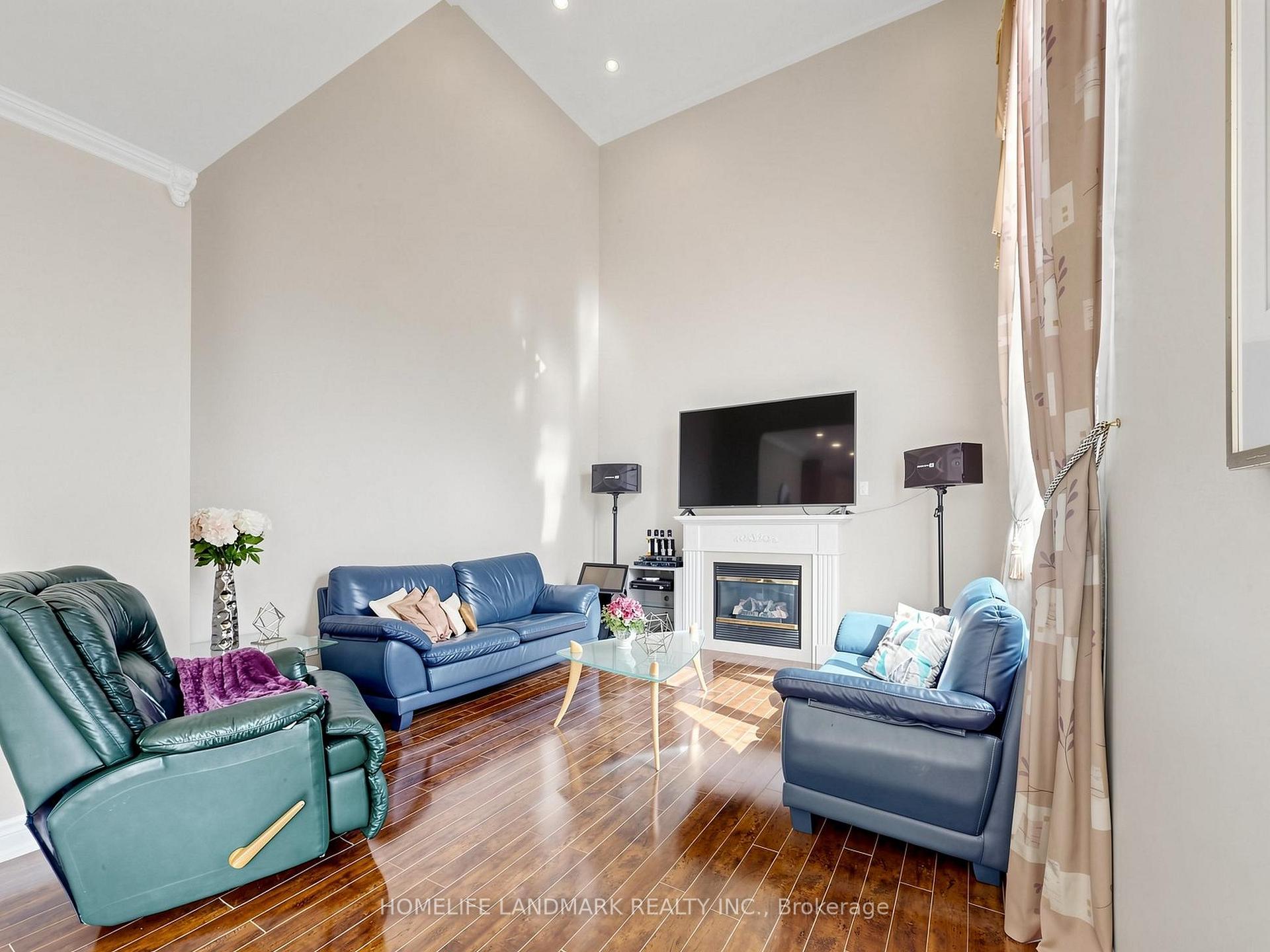 Photo 7 of 35 Sanderson Road, Markham, Cachet — HOMEH
