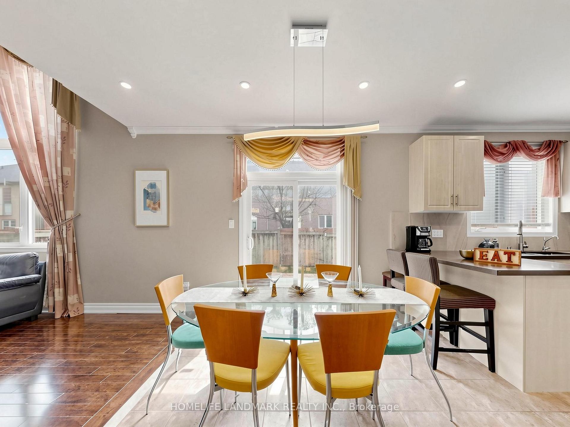 Photo 10 of 35 Sanderson Road, Markham, Cachet — HOMEH