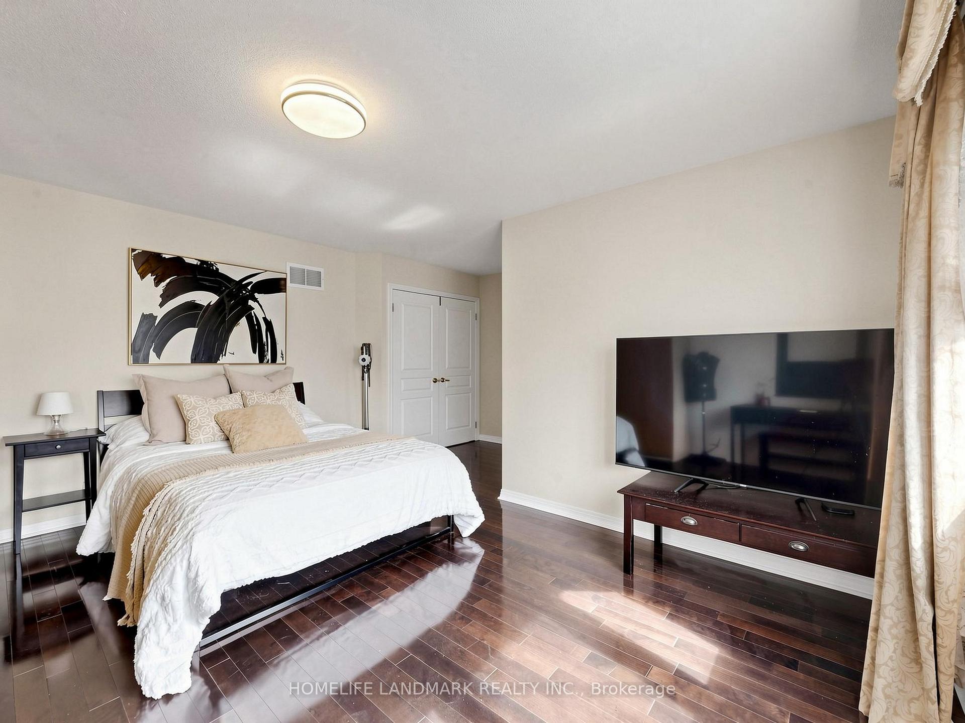Photo 19 of 35 Sanderson Road, Markham, Cachet — HOMEH