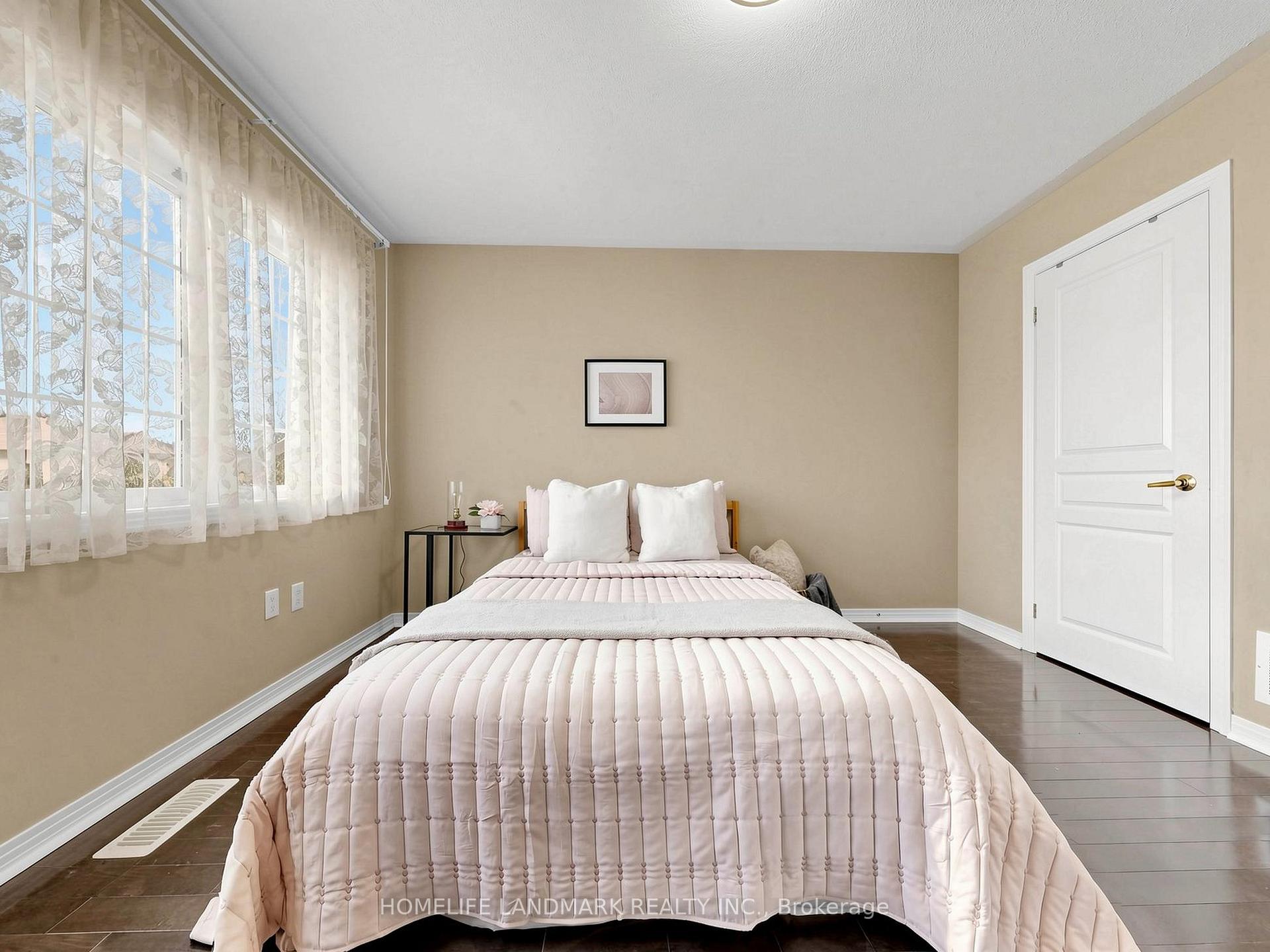 Photo 25 of 35 Sanderson Road, Markham, Cachet — HOMEH