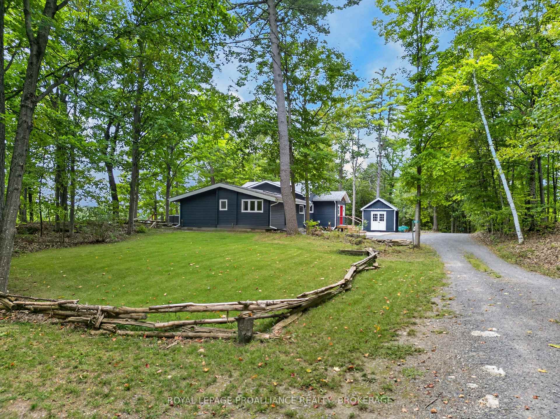 Photo 2 of 1167 Desert Point Lane, Frontenac, Frontenac South — HOMEH