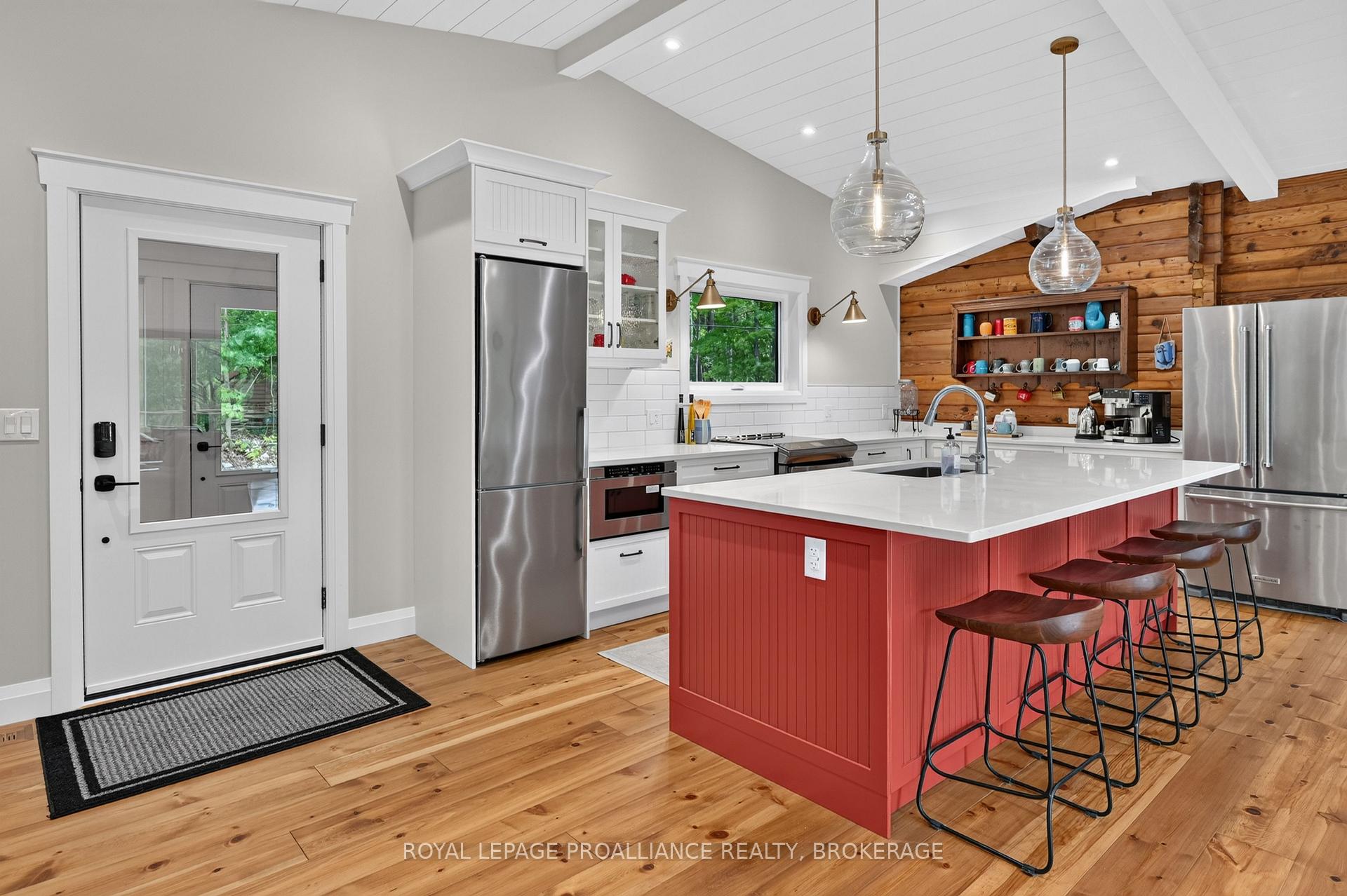Photo 6 of 1167 Desert Point Lane, Frontenac, Frontenac South — HOMEH