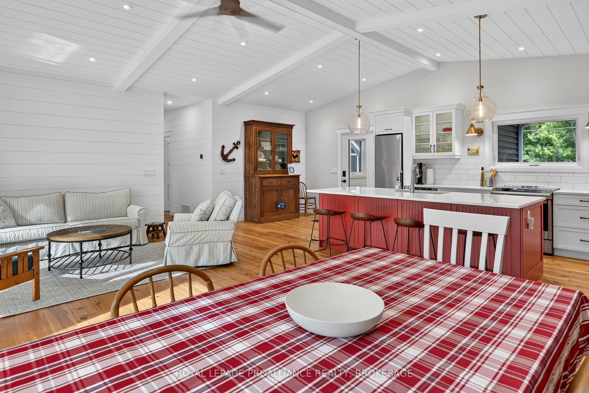 Photo 10 of 1167 Desert Point Lane, Frontenac, Frontenac South — HOMEH
