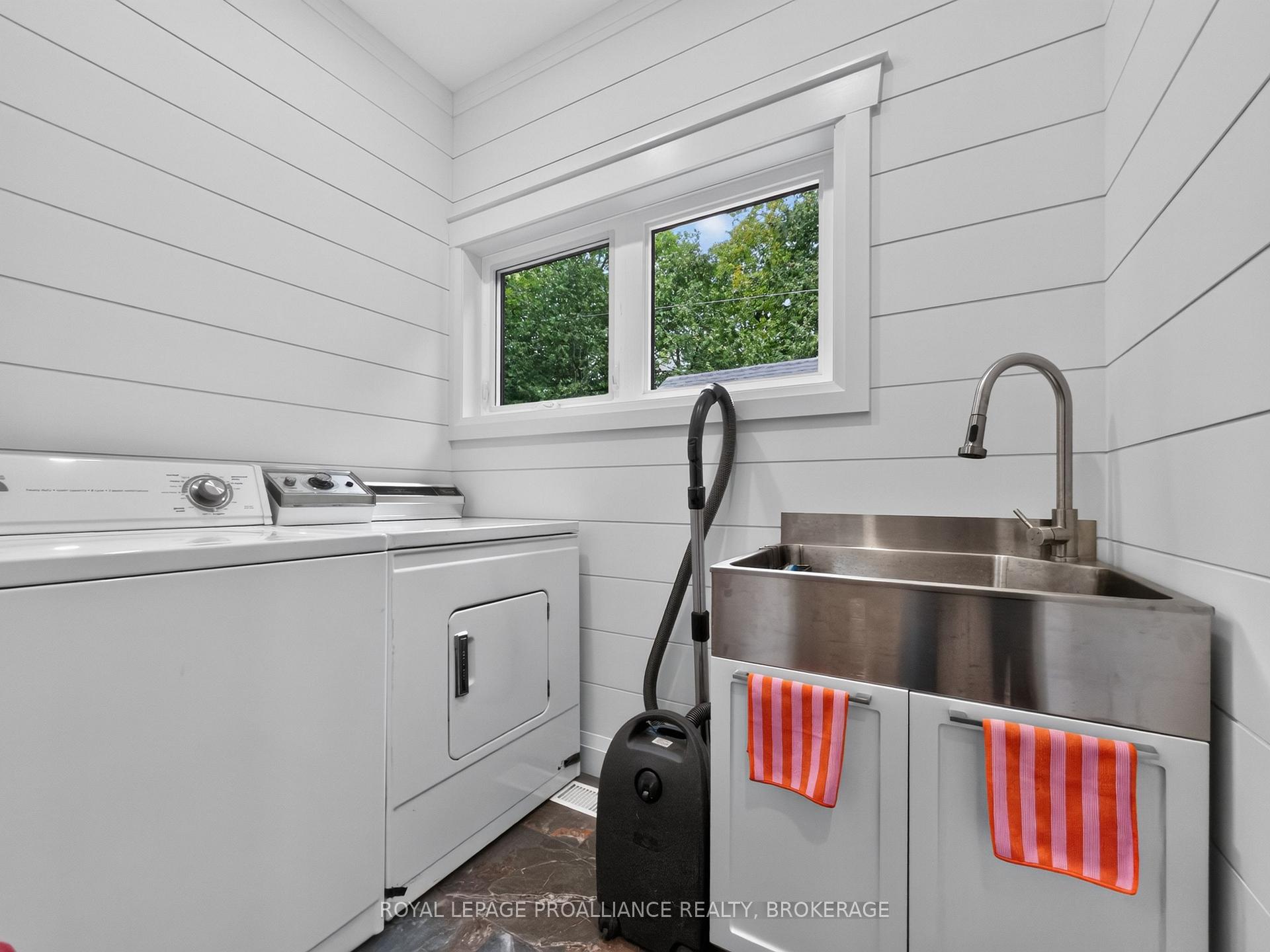 Photo 22 of 1167 Desert Point Lane, Frontenac, Frontenac South — HOMEH
