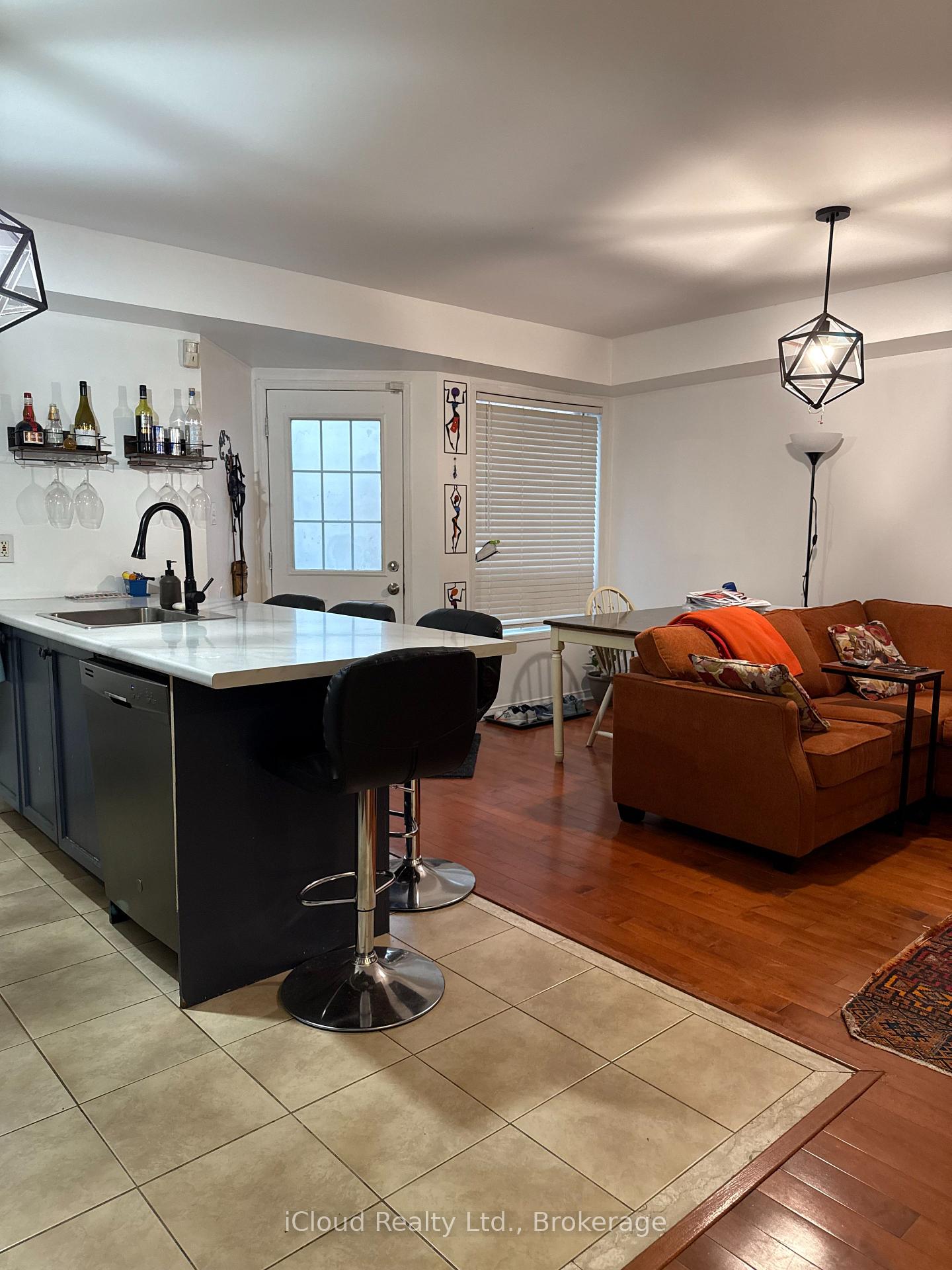 Photo 6 of Unit 46, 1489 Heritage Way, Oakville, Glen Abbey — HOMEH