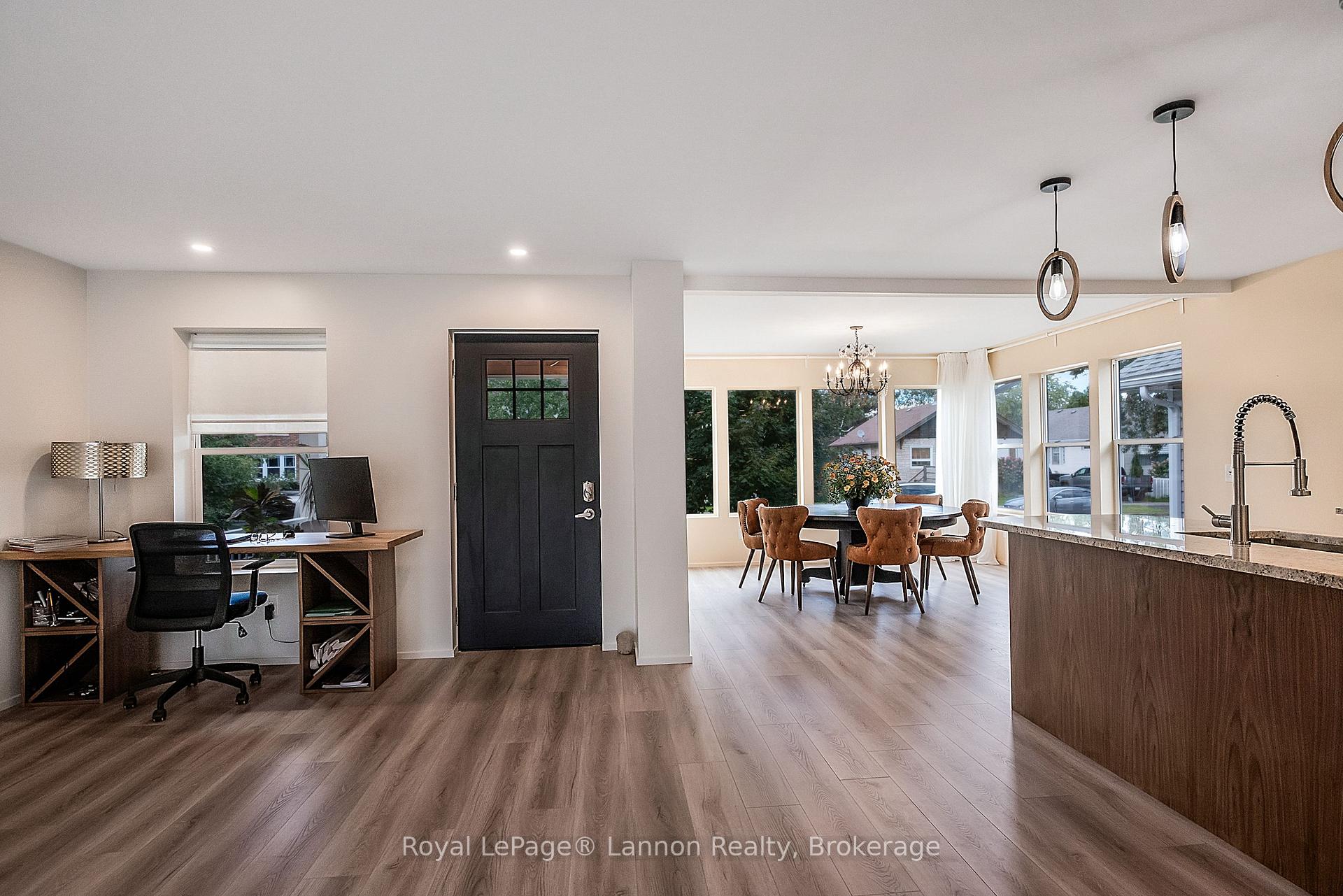 Photo 18 of 1414 Mcgregor Avenue, Thunder Bay, Hyde Park — HOMEH