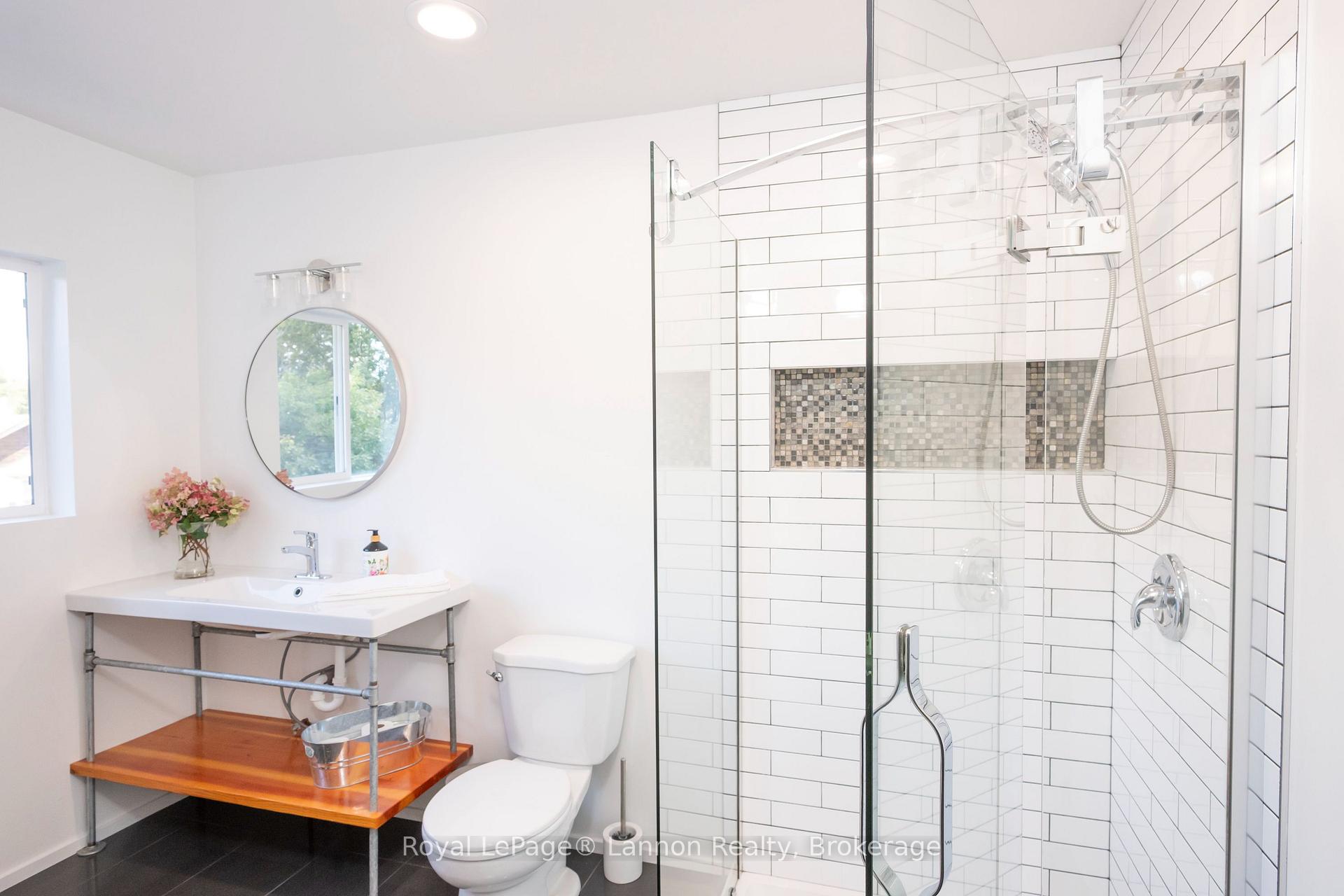 Photo 29 of 1414 Mcgregor Avenue, Thunder Bay, Hyde Park — HOMEH