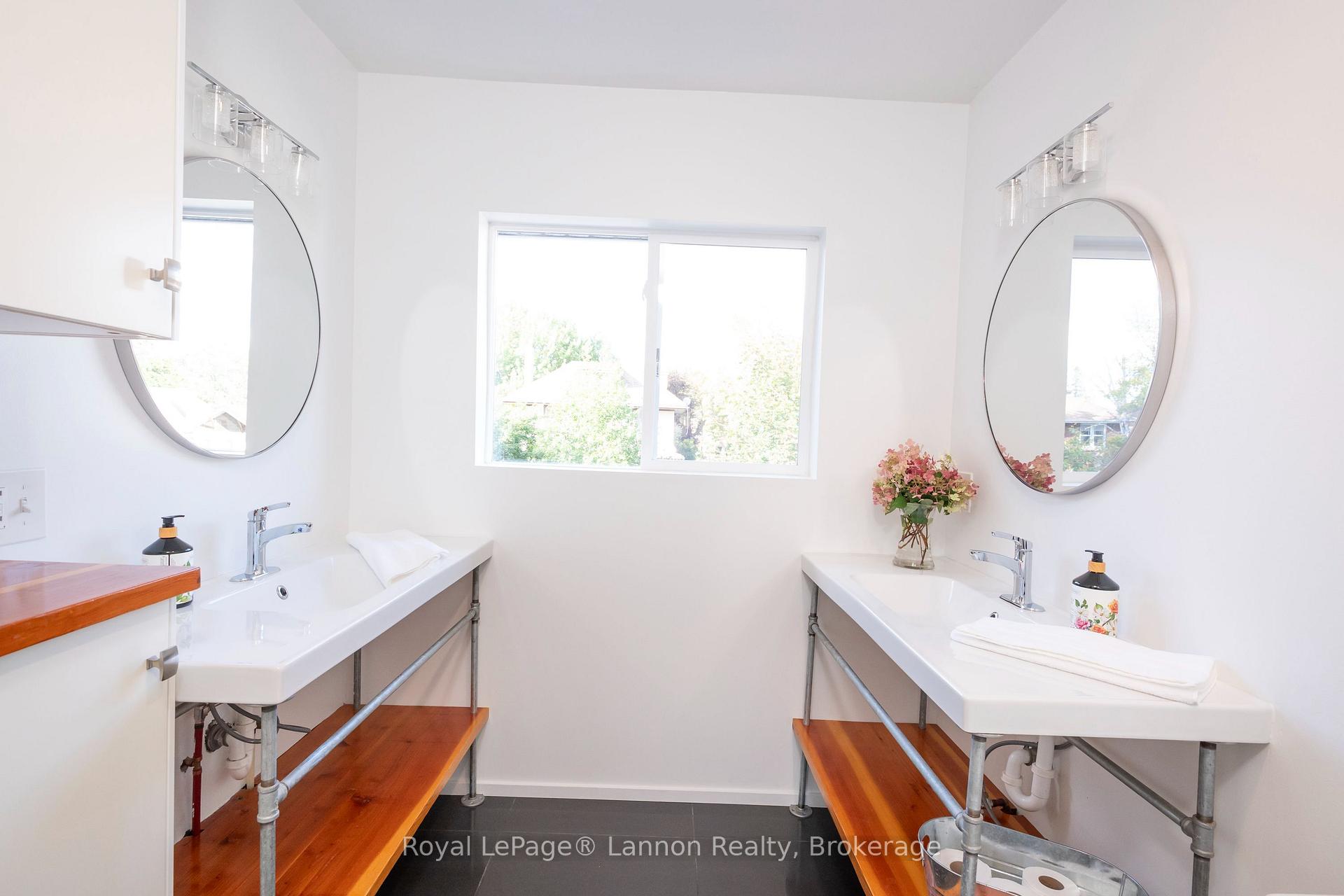 Photo 32 of 1414 Mcgregor Avenue, Thunder Bay, Hyde Park — HOMEH