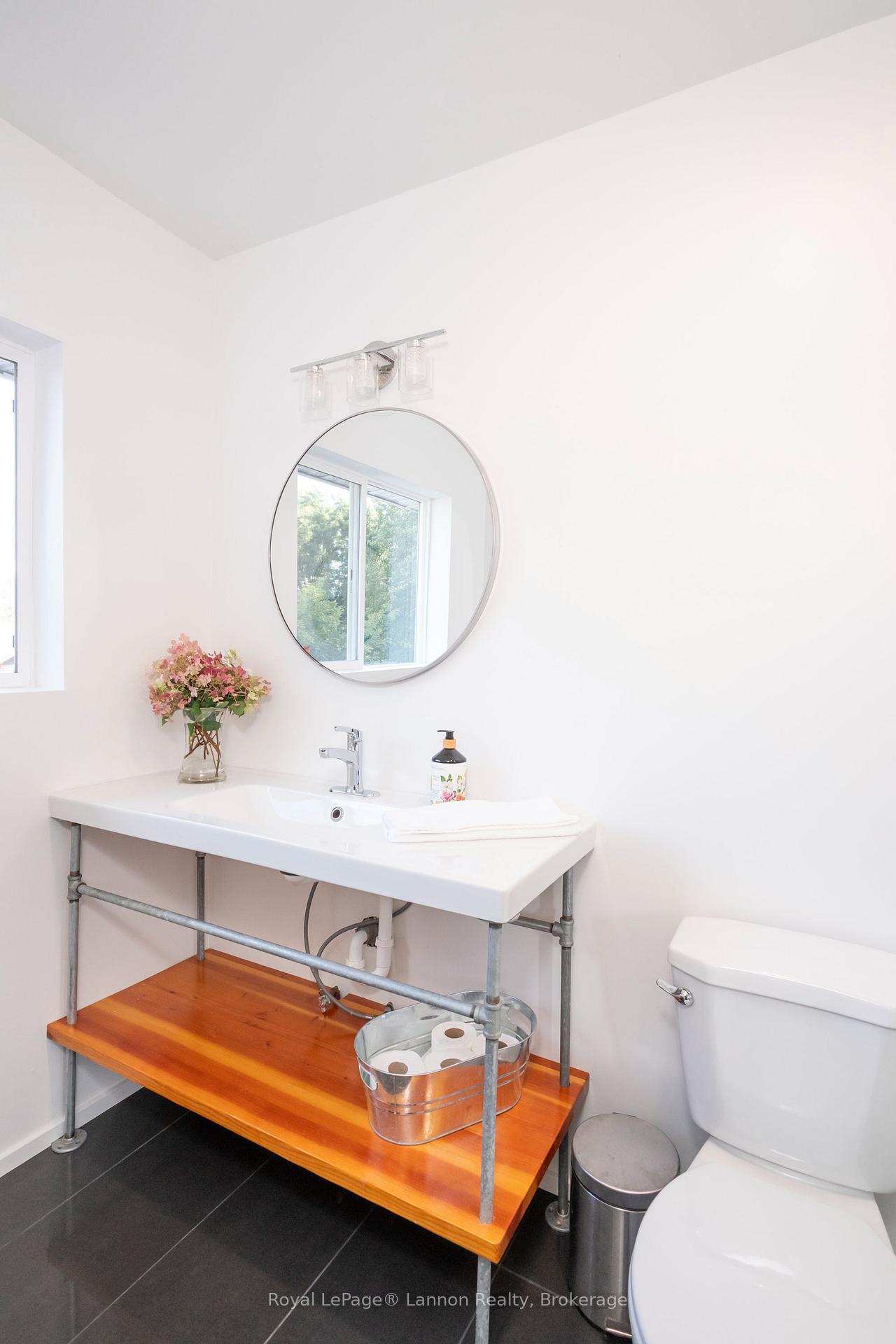 Photo 33 of 1414 Mcgregor Avenue, Thunder Bay, Hyde Park — HOMEH