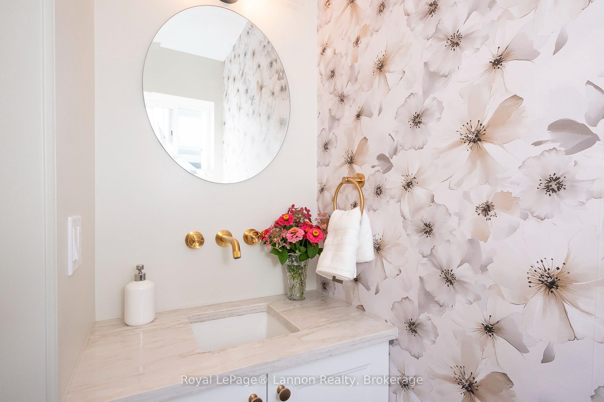 Photo 37 of 1414 Mcgregor Avenue, Thunder Bay, Hyde Park — HOMEH