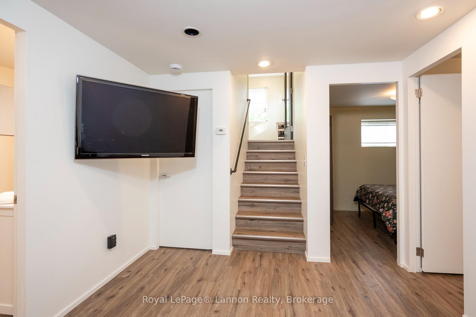 Photo 41 of 1414 Mcgregor Avenue, Thunder Bay, Hyde Park — HOMEH
