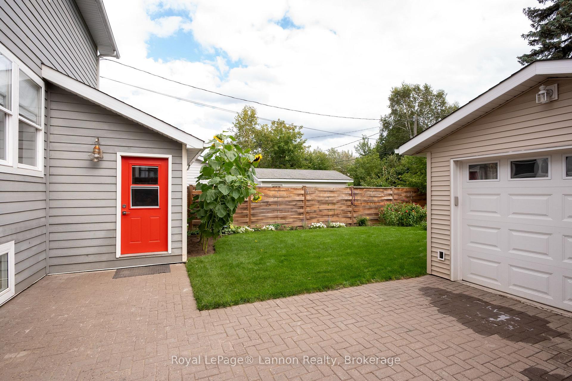 Photo 49 of 1414 Mcgregor Avenue, Thunder Bay, Hyde Park — HOMEH