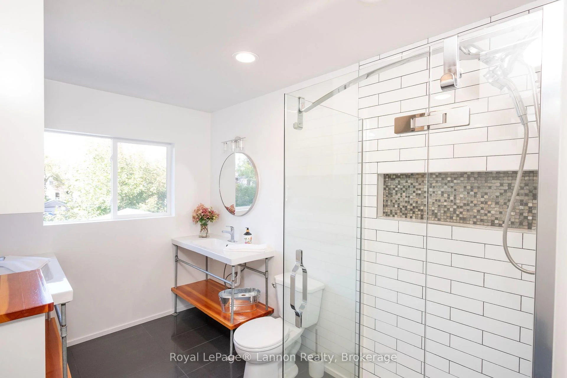 Photo 31 of 1414 Mcgregor Avenue, Thunder Bay, Hyde Park — HOMEH
