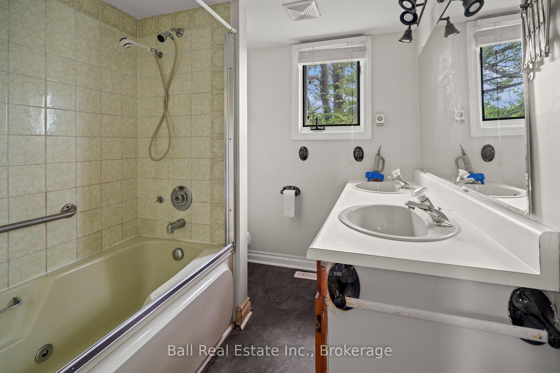 Photo 18 of 10139 A Road 38, Frontenac, Frontenac Centre — HOMEH
