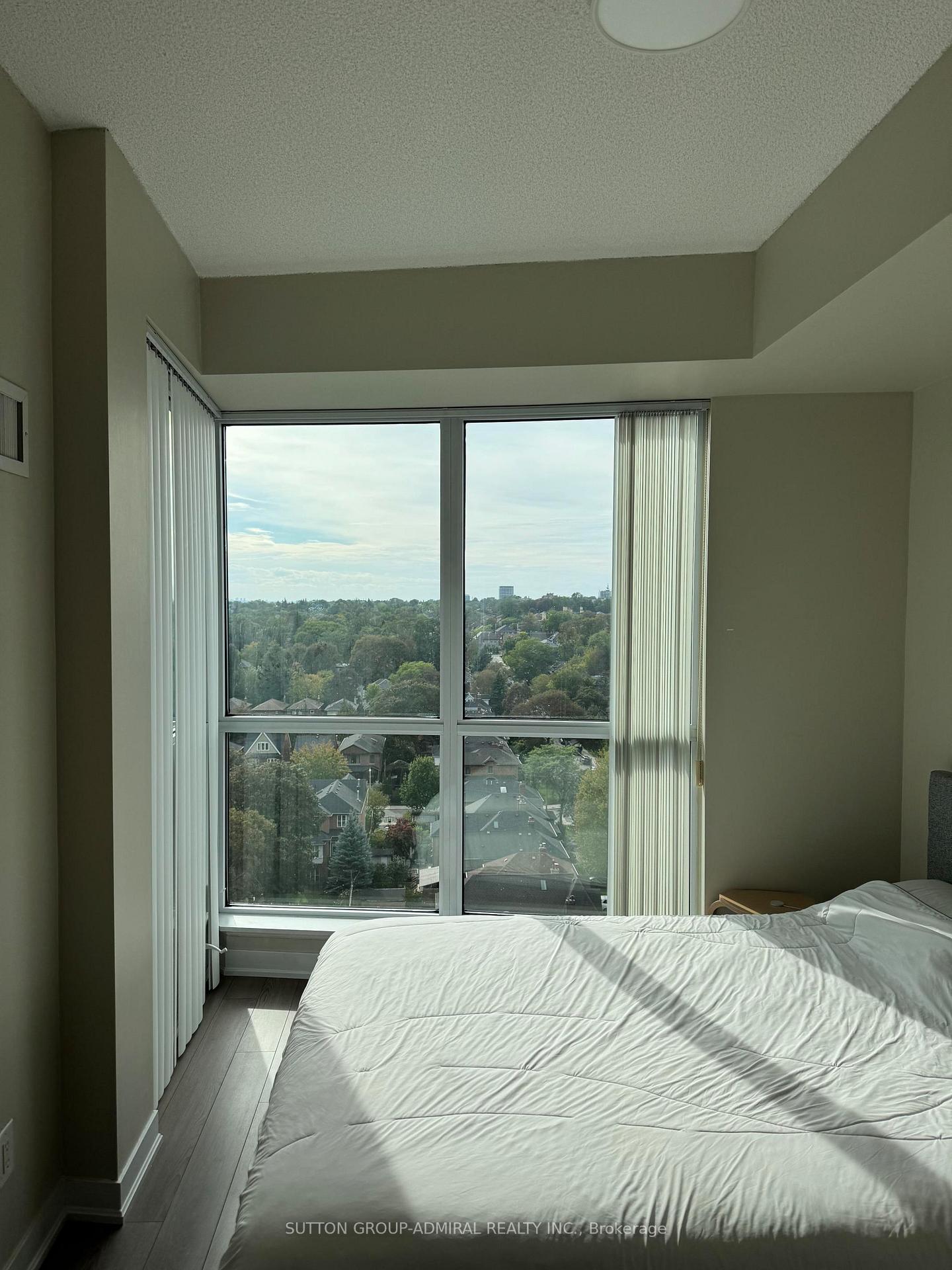 Photo 6 of Unit 1306, 60 Berwick Avenue, Toronto, Yonge-Eglinton — HOMEH
