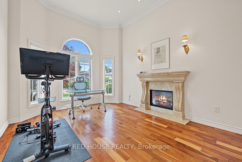 Photo 7 of 111 Neilson Drive, Etobicoke, Markland Wood — HOMEH