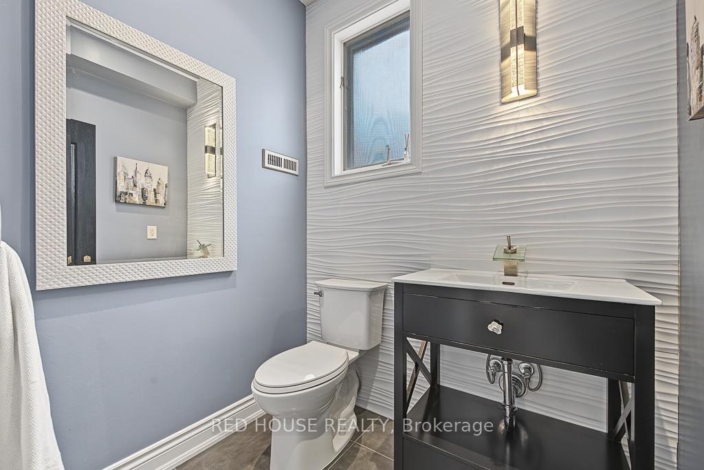 Photo 9 of 111 Neilson Drive, Etobicoke, Markland Wood — HOMEH
