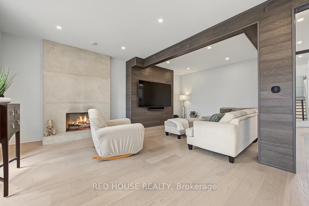 Photo 14 of 111 Neilson Drive, Etobicoke, Markland Wood — HOMEH