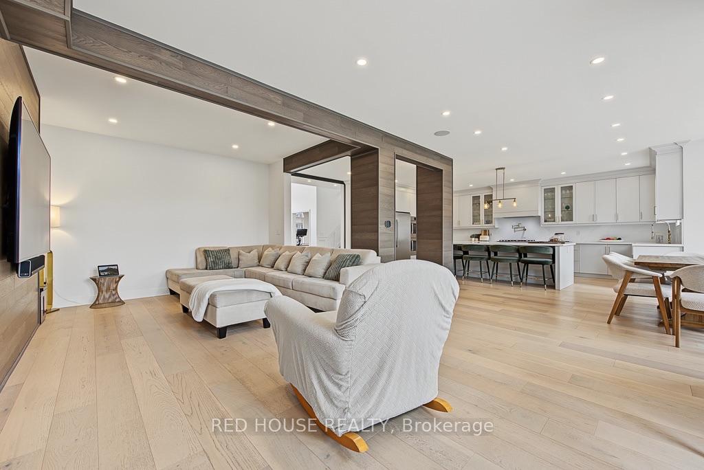 Photo 15 of 111 Neilson Drive, Etobicoke, Markland Wood — HOMEH