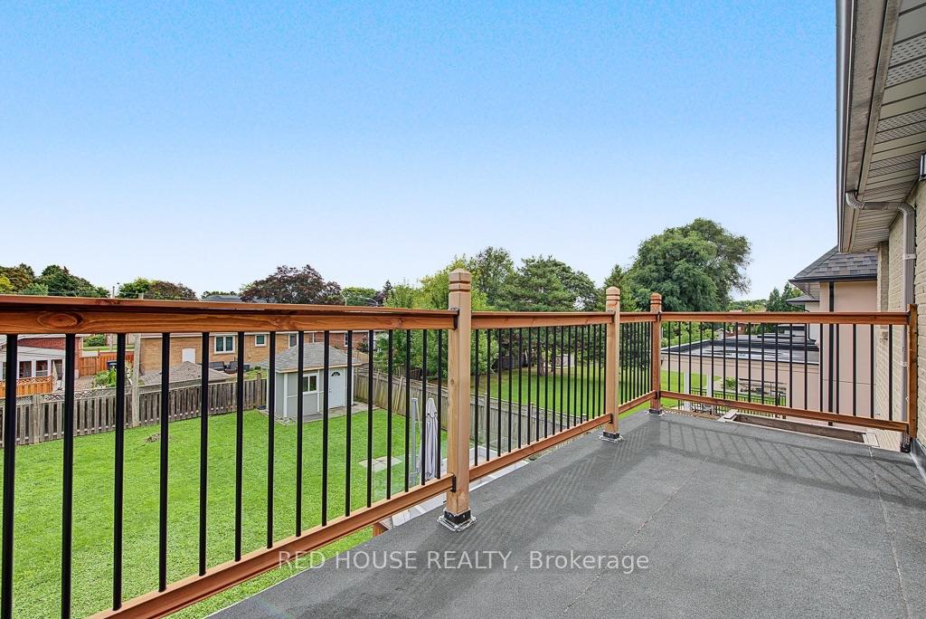 Photo 28 of 111 Neilson Drive, Etobicoke, Markland Wood — HOMEH