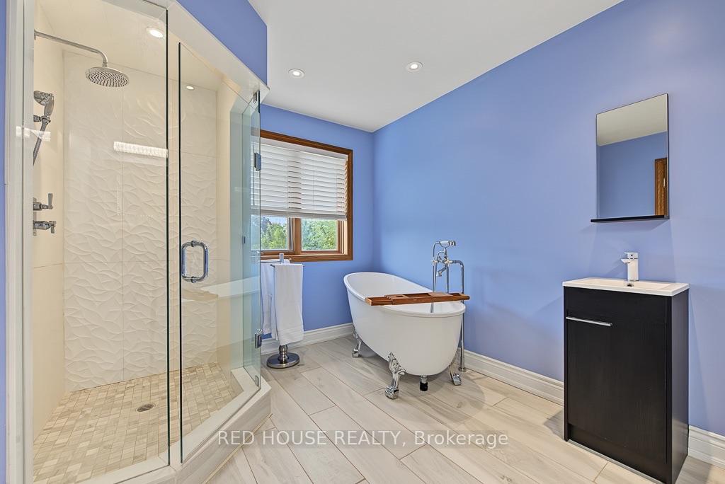 Photo 31 of 111 Neilson Drive, Etobicoke, Markland Wood — HOMEH