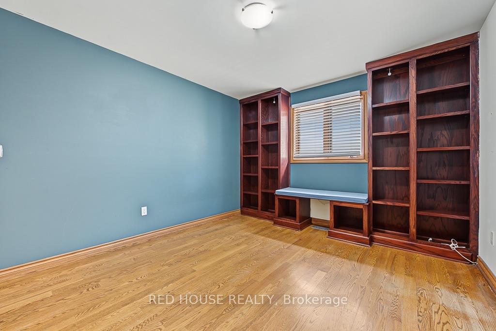 Photo 33 of 111 Neilson Drive, Etobicoke, Markland Wood — HOMEH
